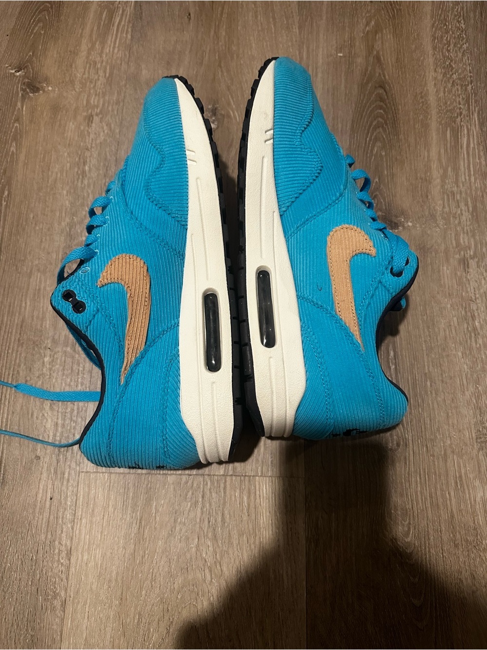 Nike Blue Corduroy Sneakers with Tan Swoosh - Picture 2 of 6